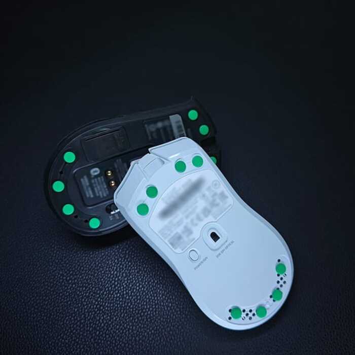 AURA VELO Low Noise Premium Mouse Skates (Green)