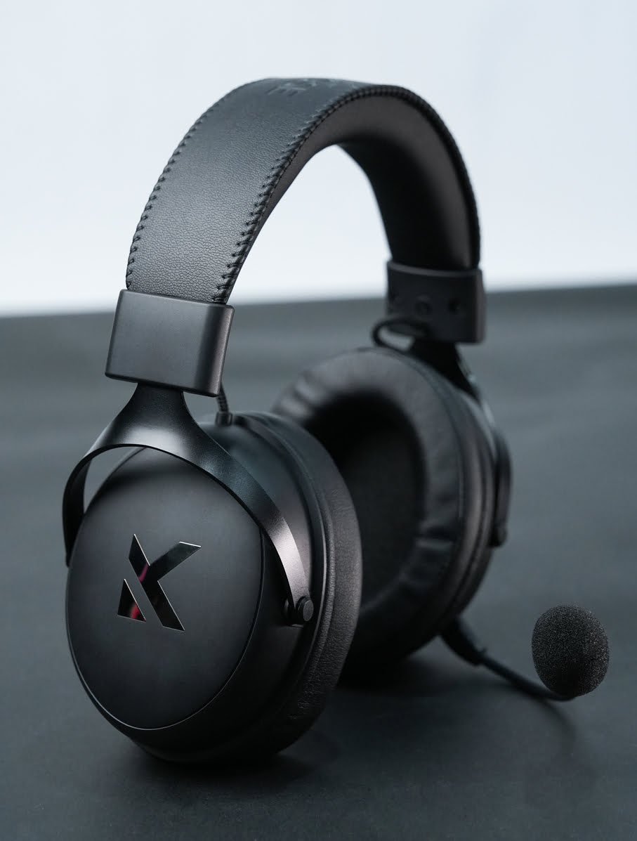 MCHOSE V9 series wireless gaming headset in Steel Black, showing its 53mm drivers and AI noise-canceling mic.